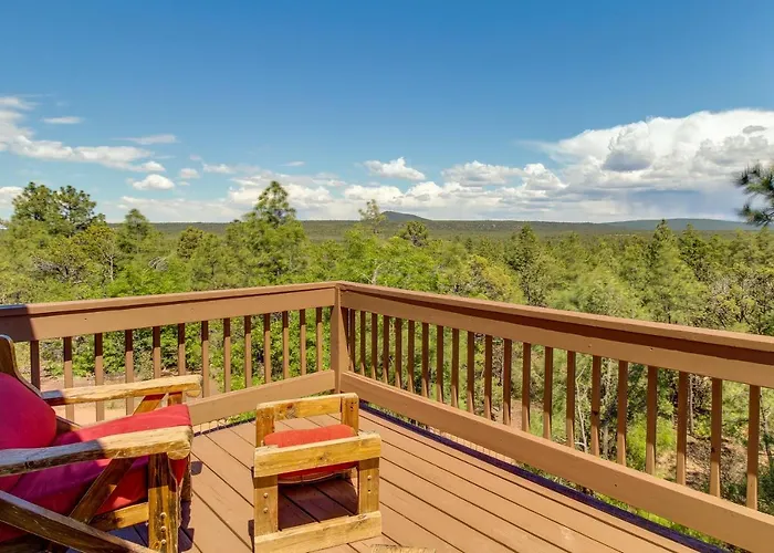2 Mi To Show Lake: Scenic W/ Balcony Holiday home